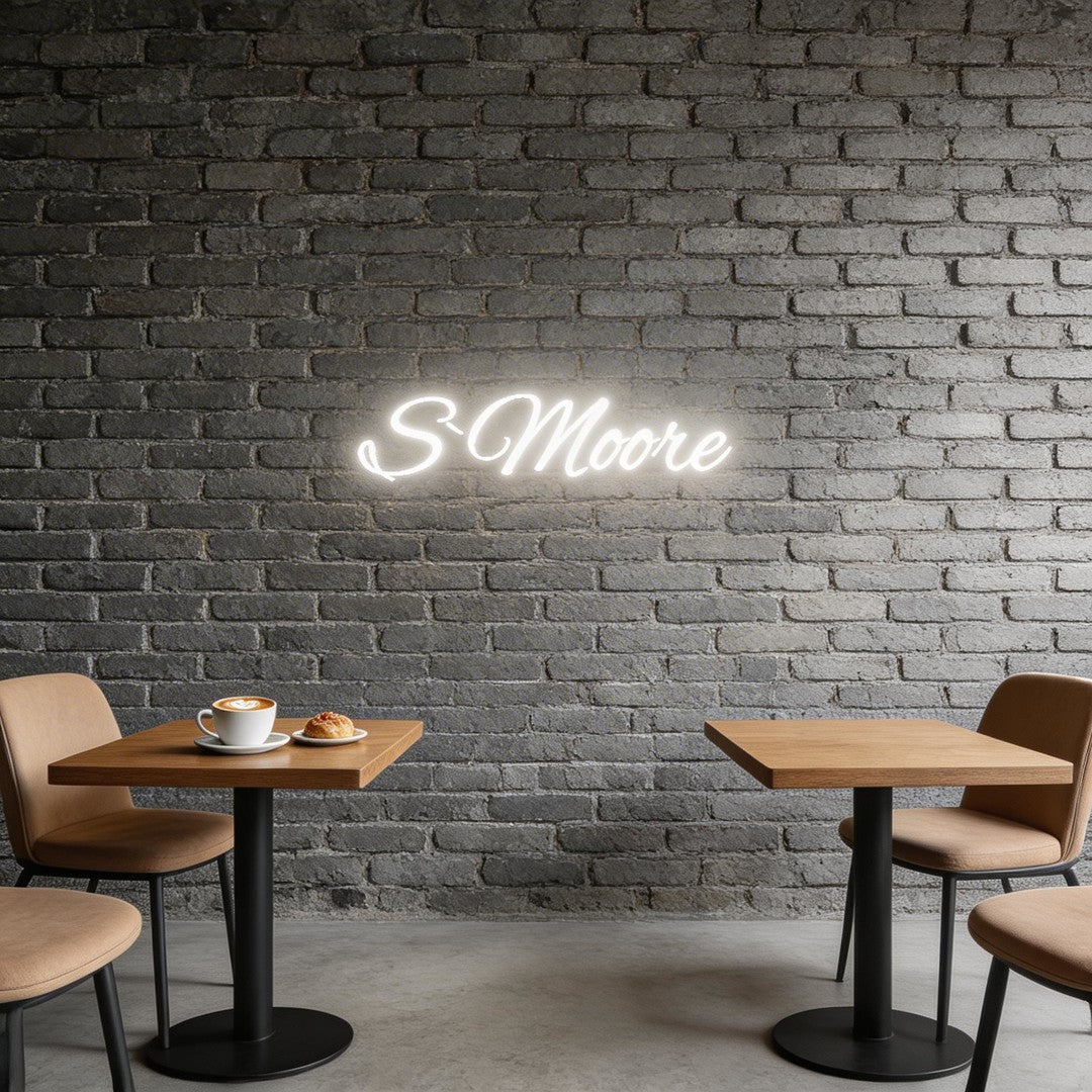Custom Neon: S`Moore