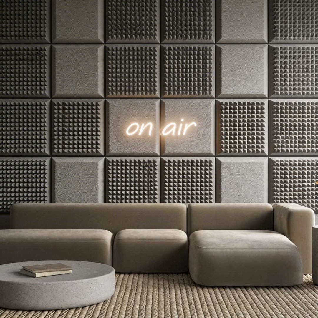 Custom Neon: on air