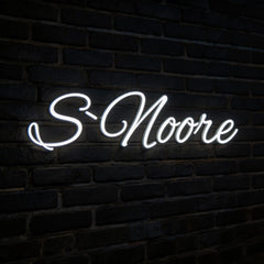 Custom Neon: S`Moore