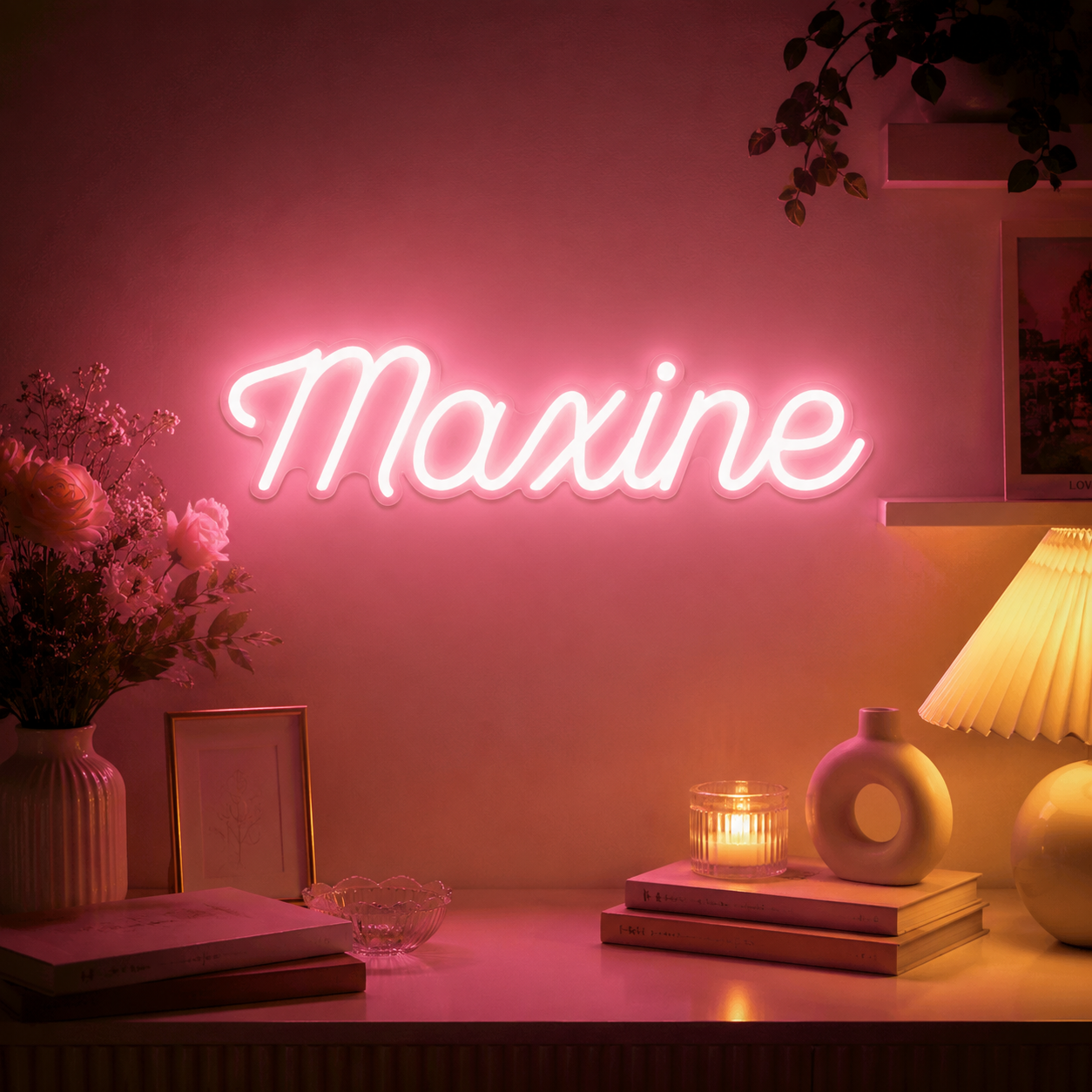 Custom Neon: Maxine
