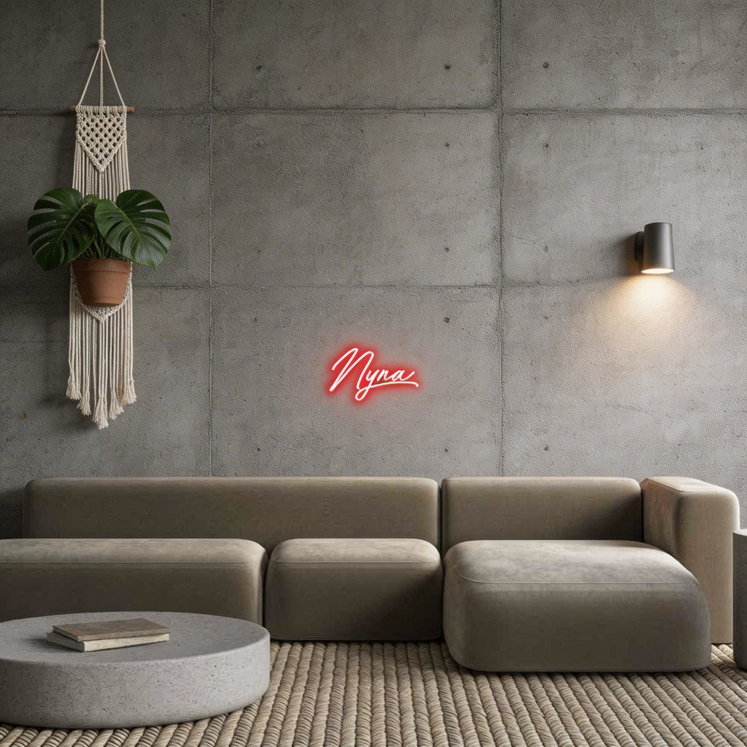 Custom Neon: Nyna