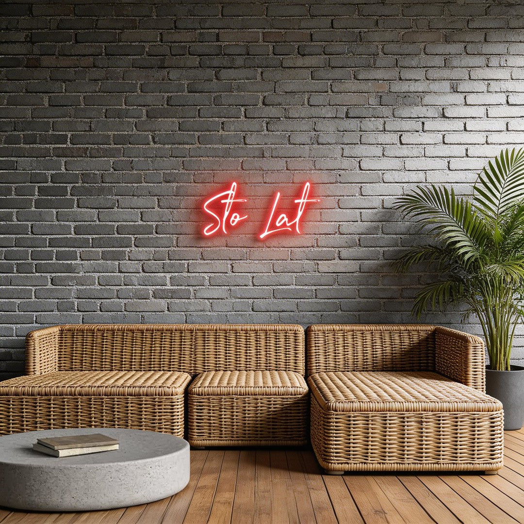 Custom Neon: Sto Lat