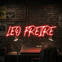 Custom Neon: LEO FREIRE