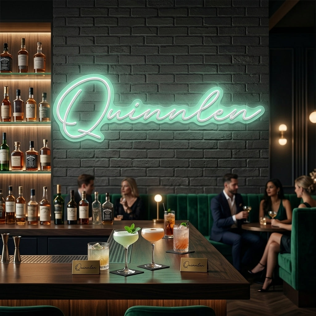 Custom Neon: Quinnlen