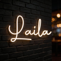 Custom Neon: Laila