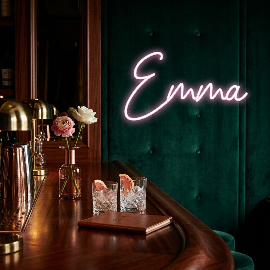 Custom Neon: Emma
