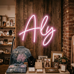 Custom Neon: Aly