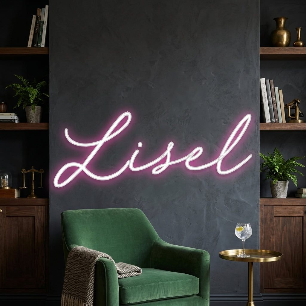 Custom Neon: Lisel