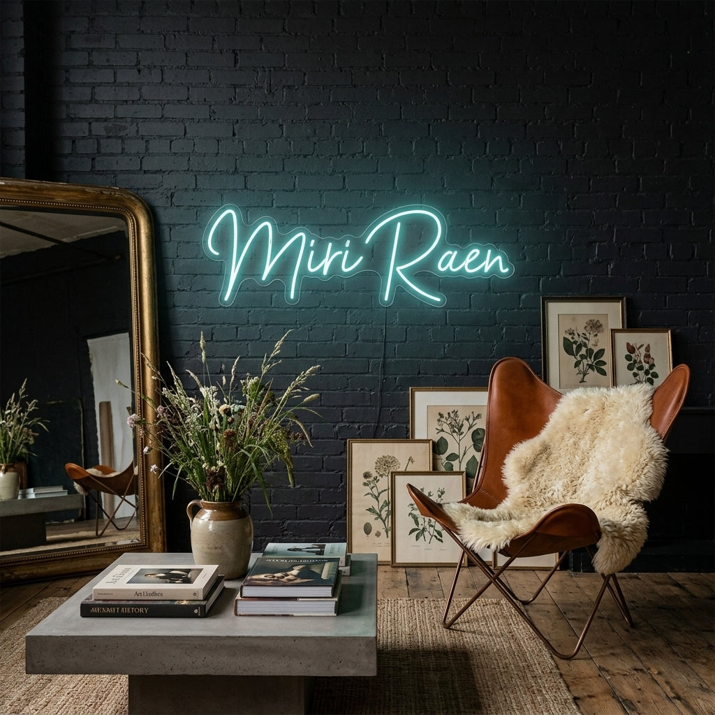 Custom Neon: Miri Raen