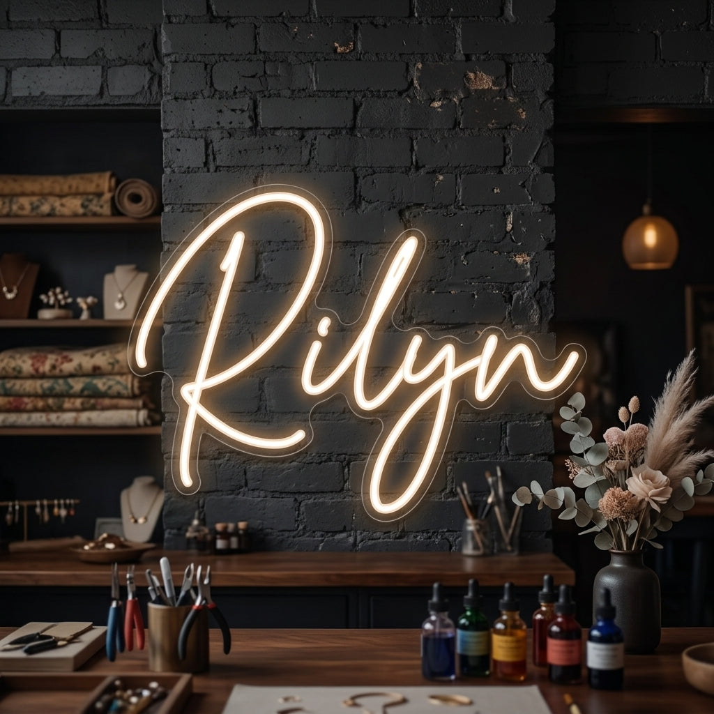 Custom Neon: Rilyn