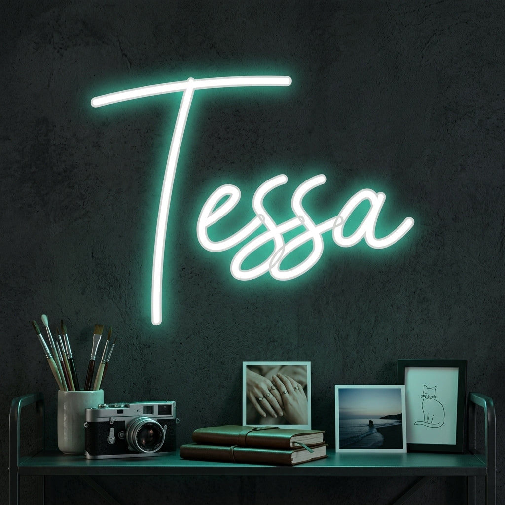 Custom Neon: Tessa
