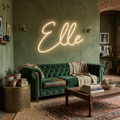 Custom Neon: Elle