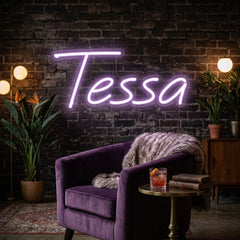 Custom Neon: Tessa
