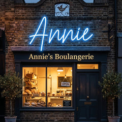 Custom Neon: Annie