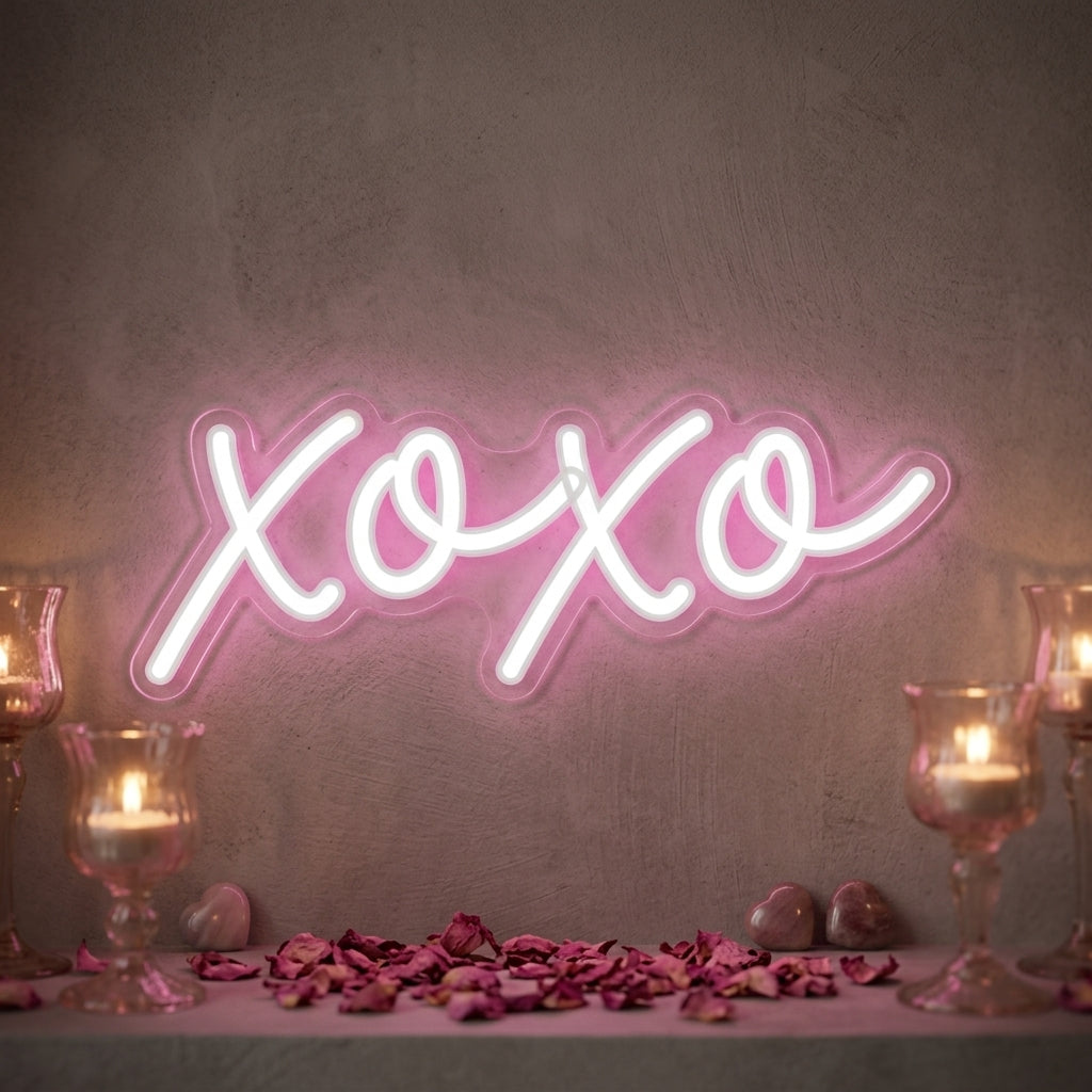 Custom Neon: xoxo