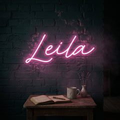 Custom Neon: Leila
