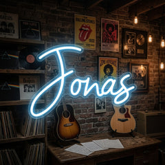 Custom Neon: Jonas
