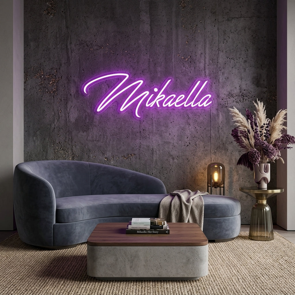 Custom Neon: Mikaella